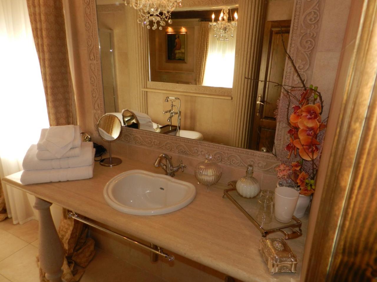 Villa Bertagni Castelnuovo di Garfagnana Pokój zdjęcie